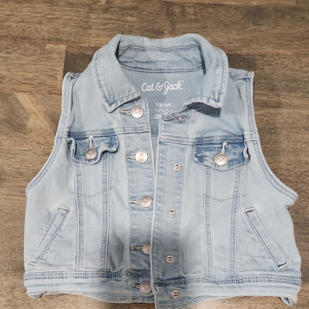 Cat & Jack Light Blue Denim Jacket Sleeveless Sz 6 6X